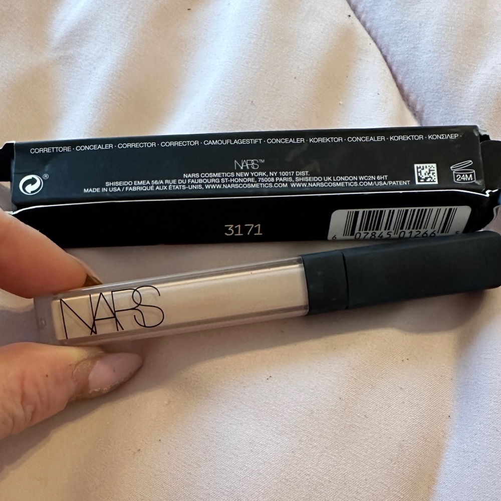 NARS radiant creamy concealer